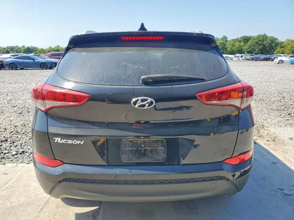 2017 HYUNDAI TUCSON SE PLUS  