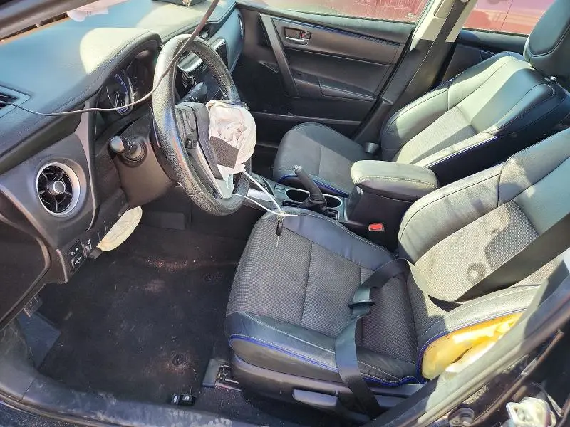 2019 TOYOTA COROLLA SE  