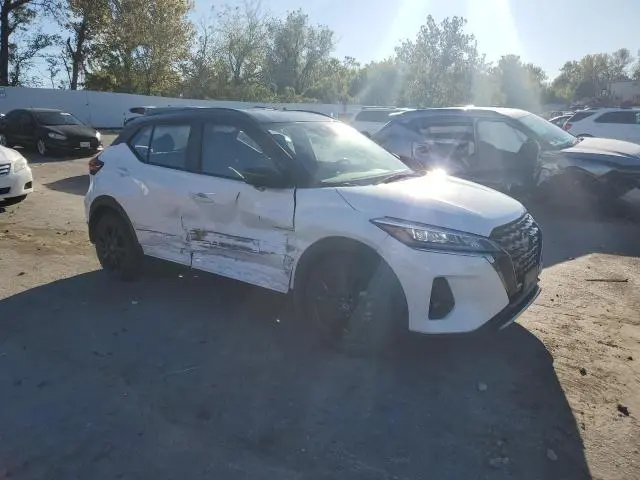 2023 NISSAN KICKS SR  