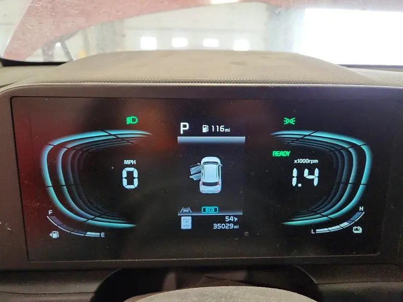 2023 KIA NIRO LX  