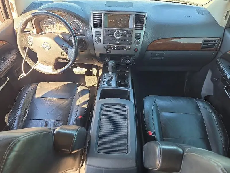 2011 NISSAN ARMADA SV  