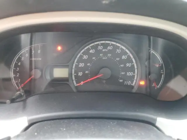 2013 TOYOTA SIENNA LE  
