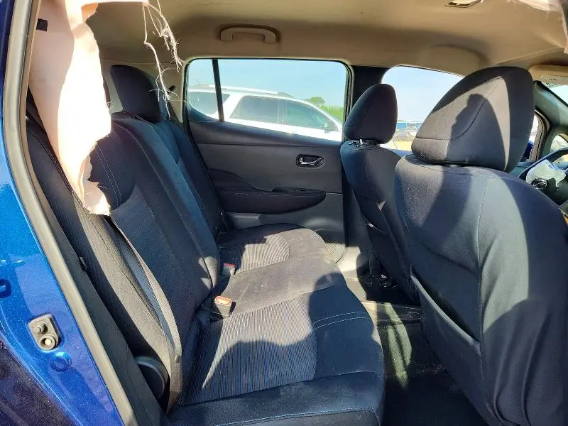 2019 NISSAN LEAF SV  