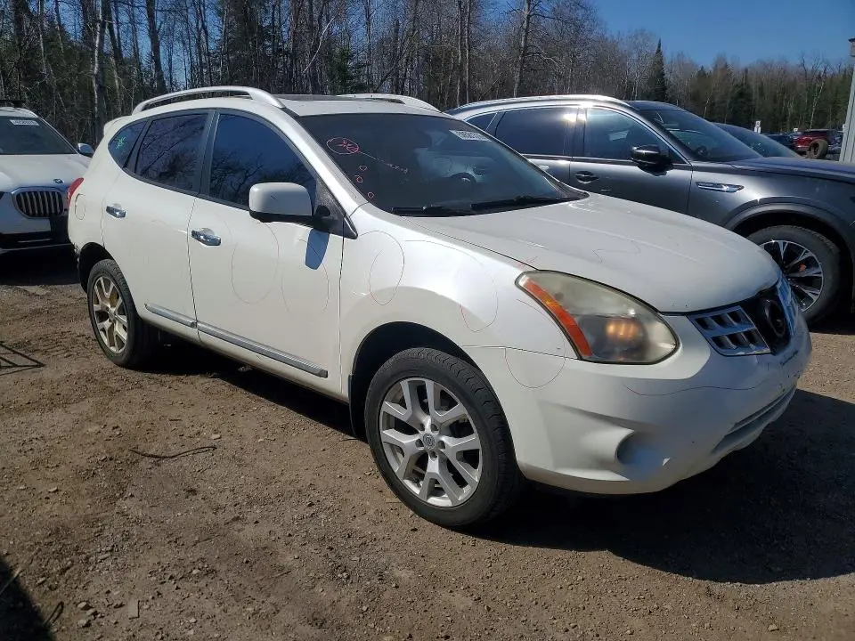 2013 NISSAN ROGUE S  