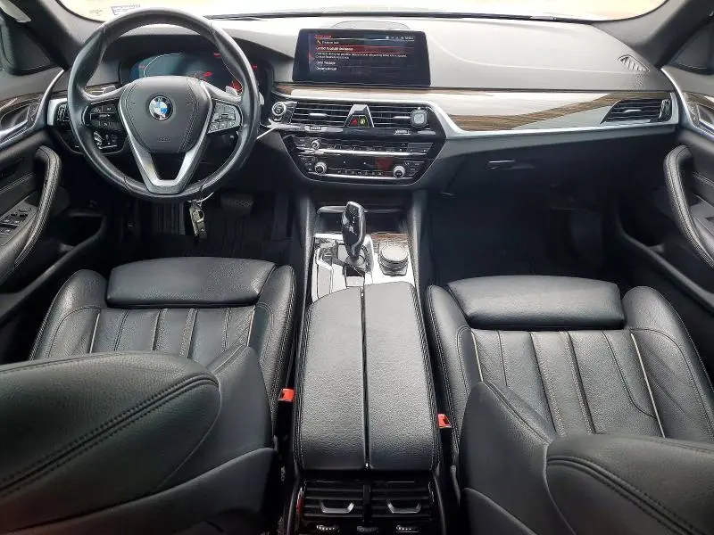 2020 BMW 530 I  