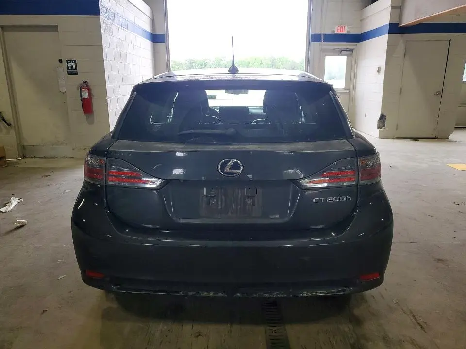 2011 LEXUS CT 200  