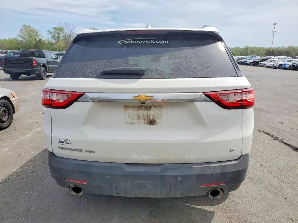 2018 CHEVROLET TRAVERSE LT  