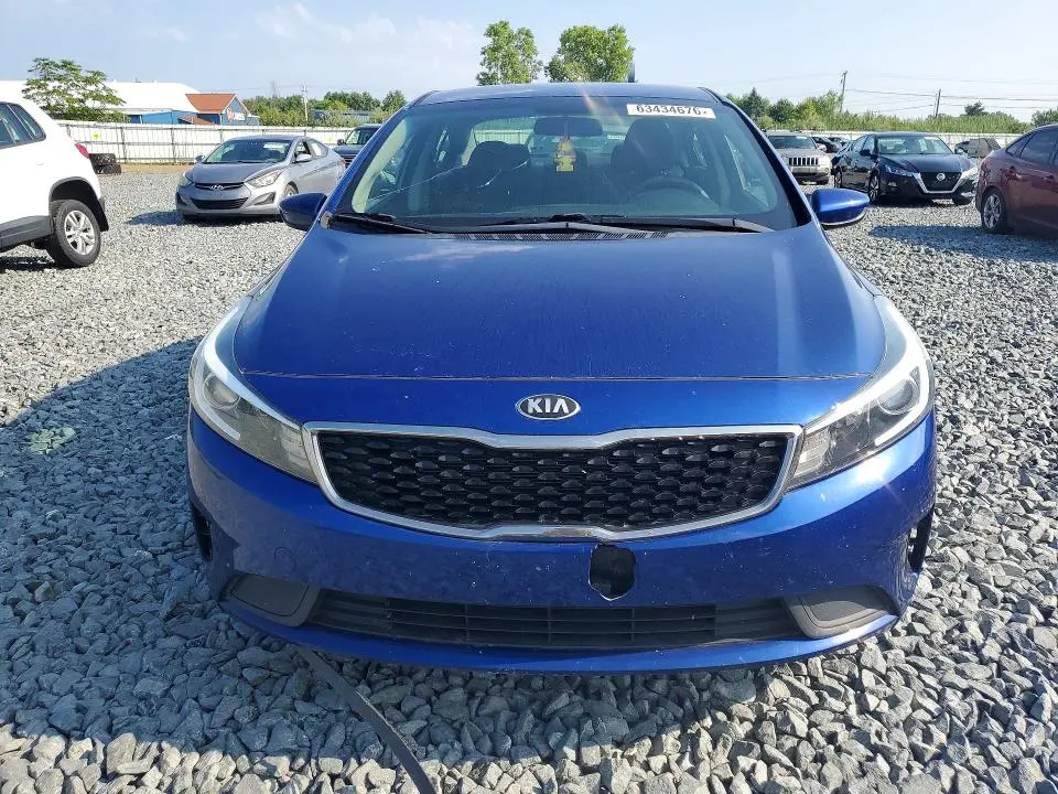 2017 KIA FORTE LX  