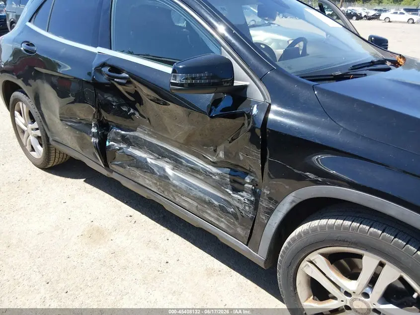 2015 MERCEDES-BENZ GLA 250 4MATIC