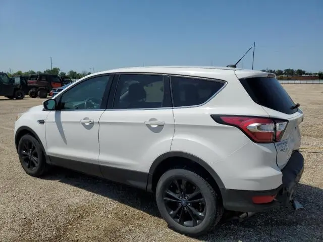 2017 FORD ESCAPE SE  