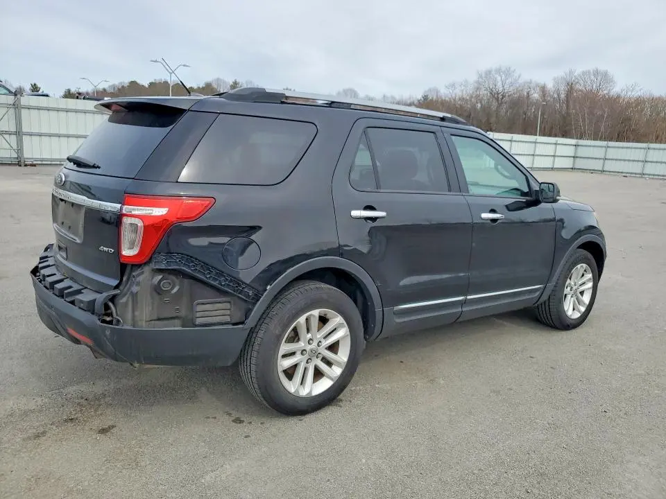 2011 FORD EXPLORER XLT  