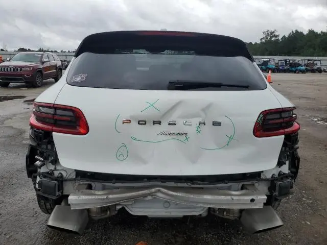 2018 PORSCHE MACAN   