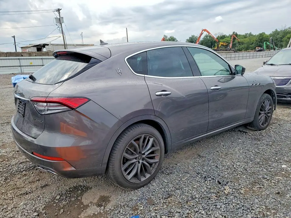 2024 MASERATI LEVANTE MODENA  