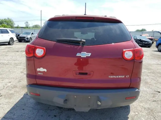 2010 CHEVROLET TRAVERSE LT  
