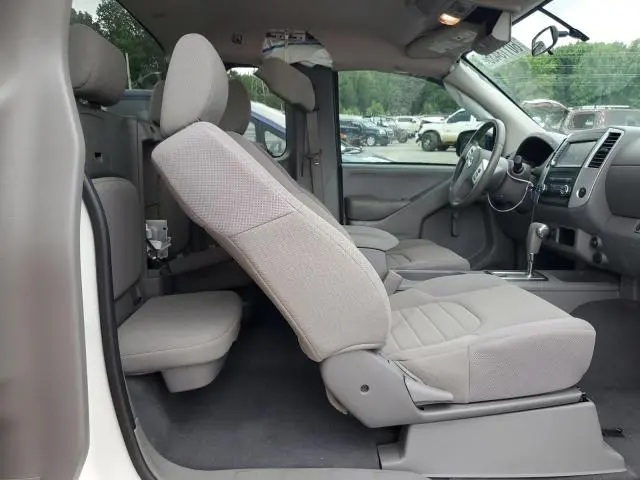 2019 NISSAN FRONTIER S
