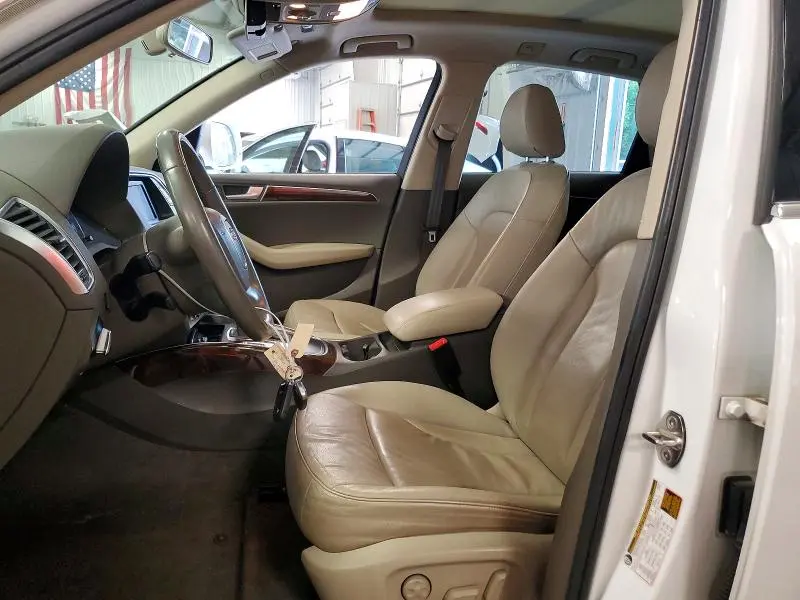 2011 AUDI Q5 PREMIUM  