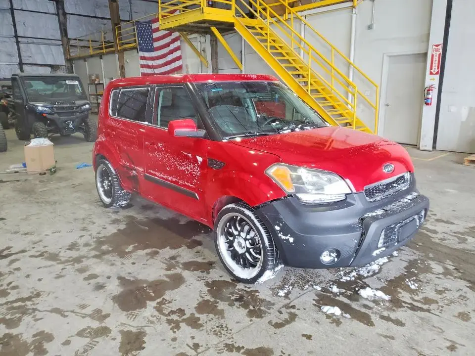 2011 KIA SOUL +  