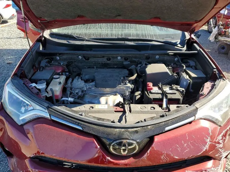 2018 TOYOTA RAV4 XLE  