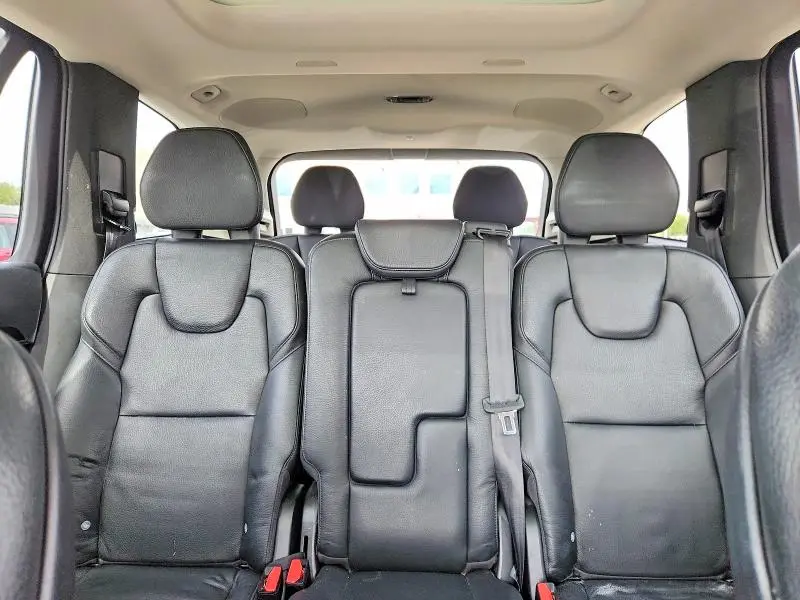 2016 VOLVO XC90 T6  