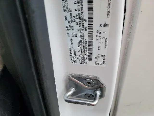 2017 FORD ESCAPE TITANIUM  
