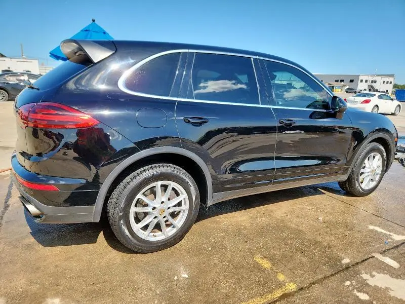 2016 PORSCHE CAYENNE   