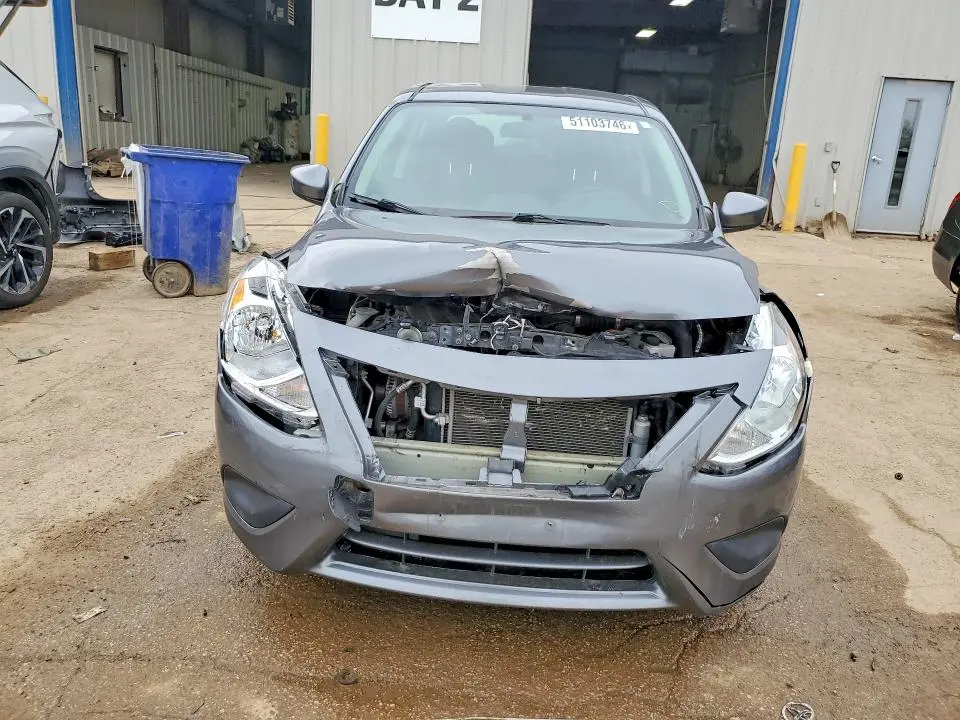 2018 NISSAN VERSA S  
