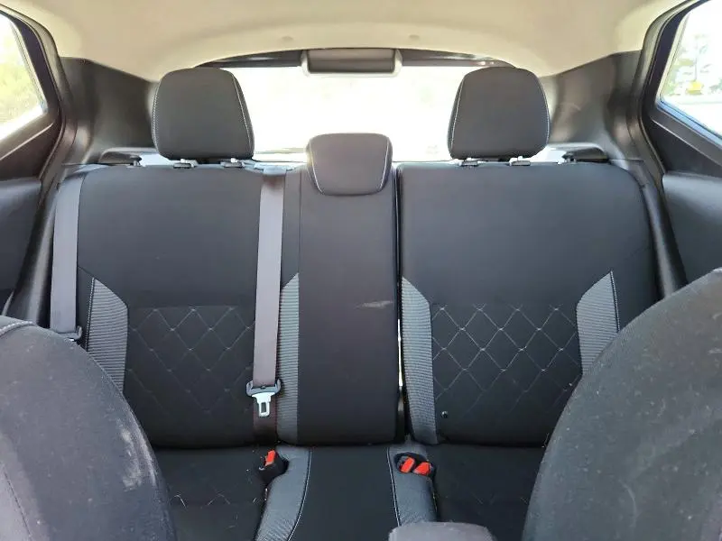 2019 NISSAN KICKS S  