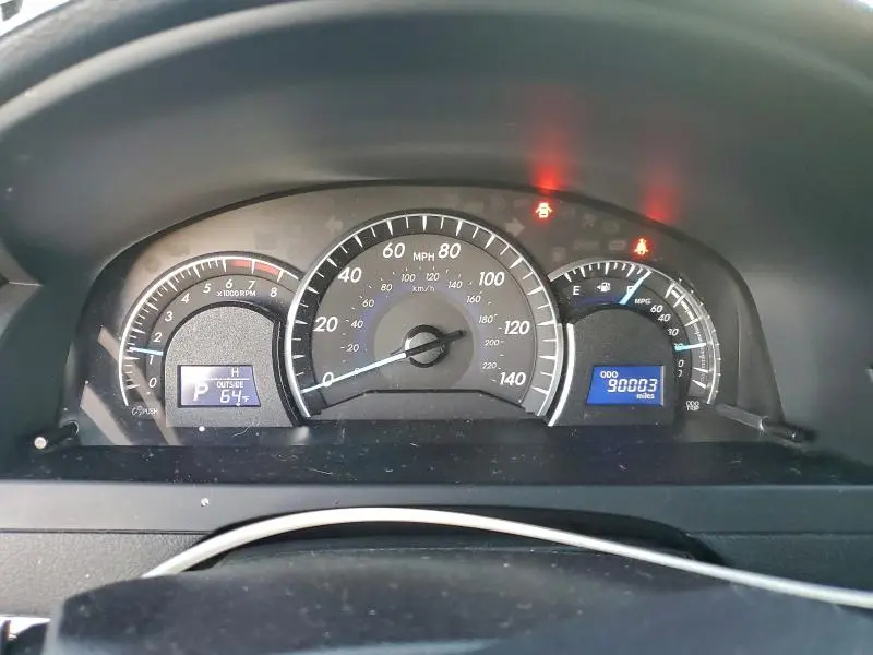 2014 TOYOTA CAMRY SE  