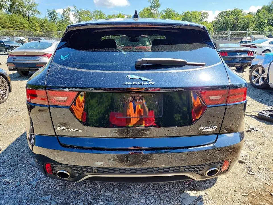 2018 JAGUAR E-PACE SE  