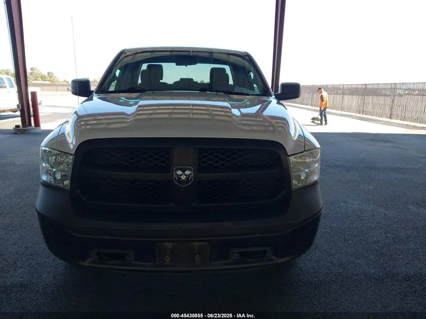 2019 RAM 1500 CLASSIC TRADESMAN  4X4 6'4 BOX