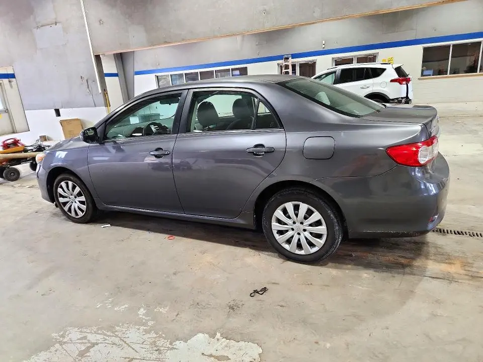 2013 TOYOTA COROLLA LE  