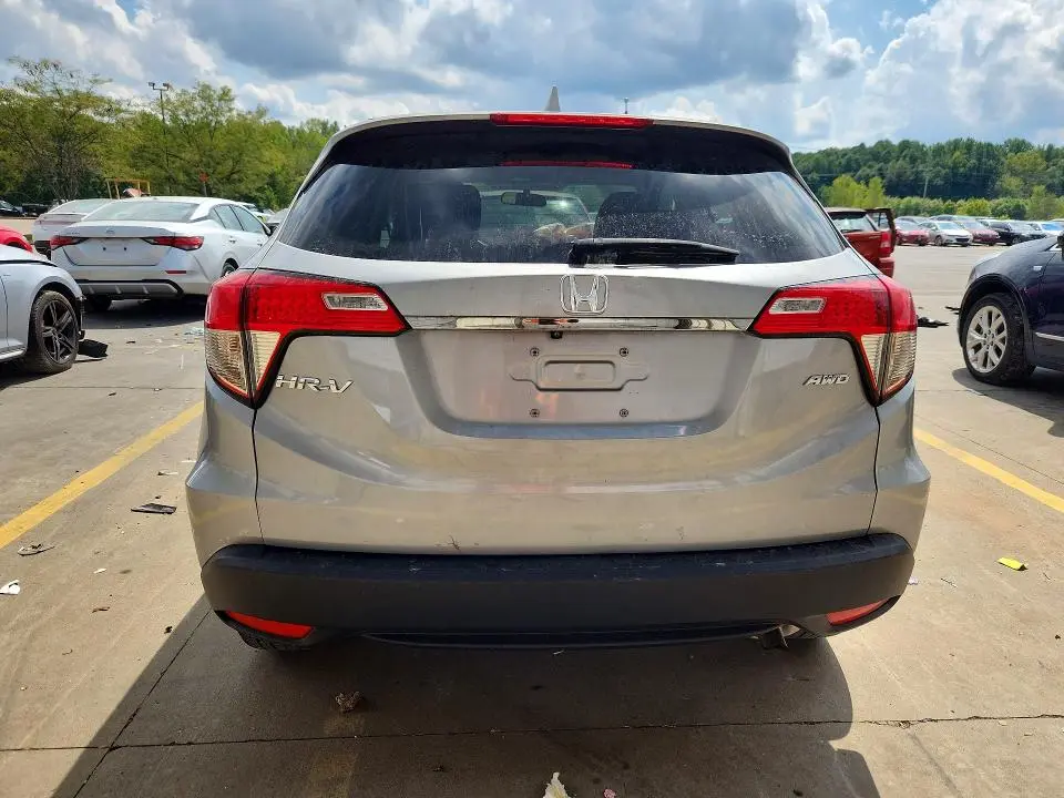 2020 HONDA HR-V LX  