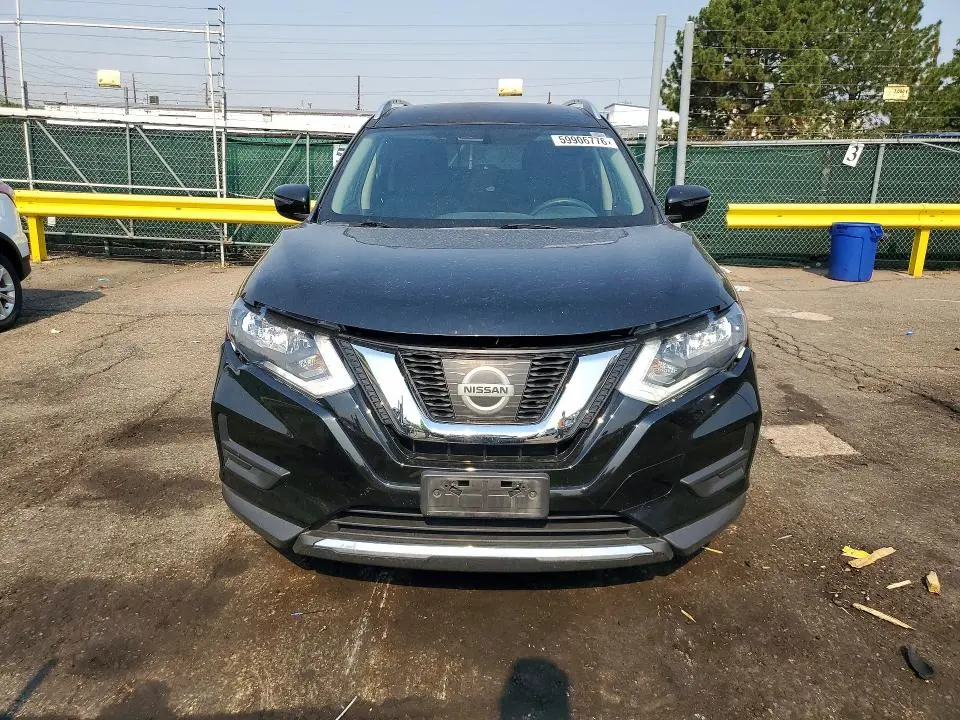 2017 NISSAN ROGUE SV  