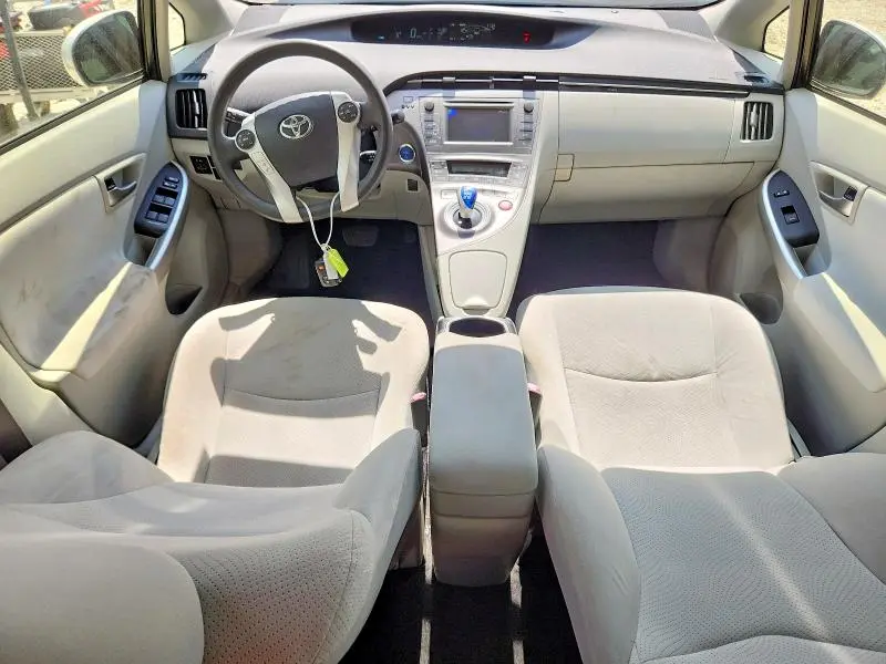2013 TOYOTA PRIUS TWO  