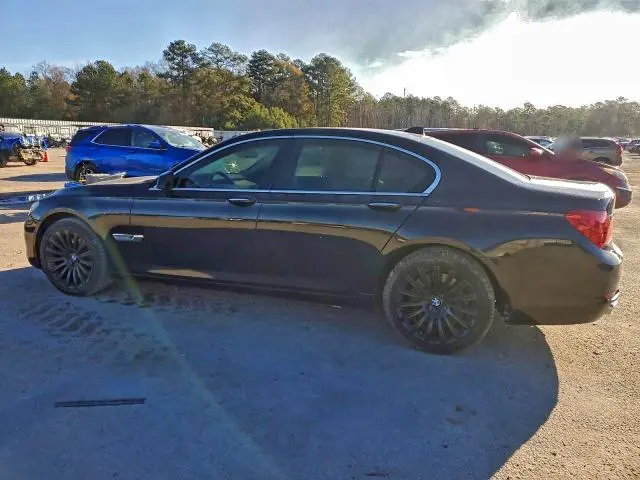 2010 BMW 750 I  