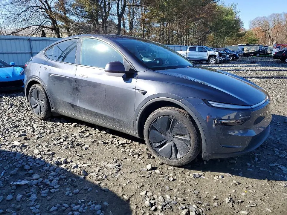 2026 TESLA MODEL Y   