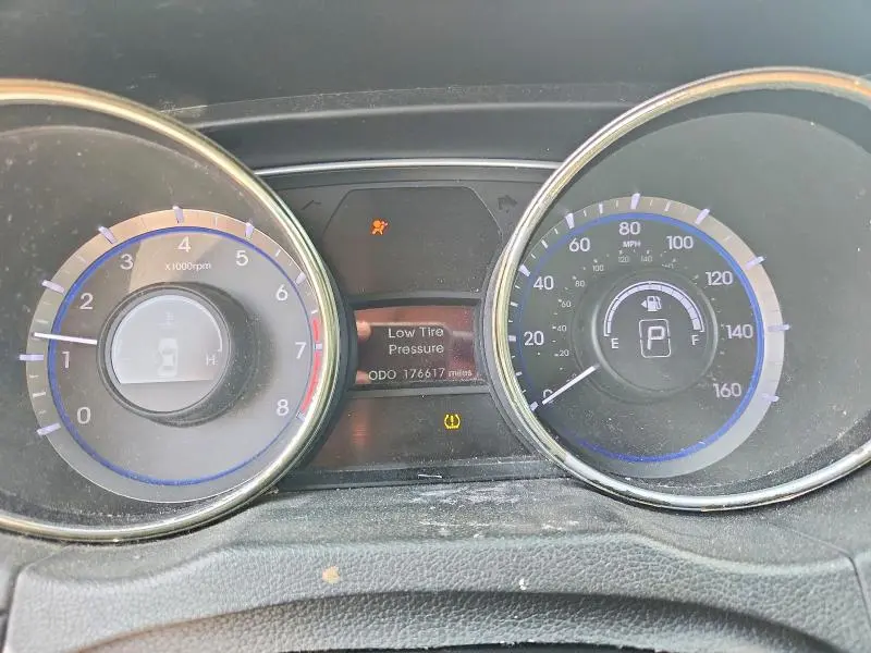 2011 HYUNDAI SONATA LIMITED  