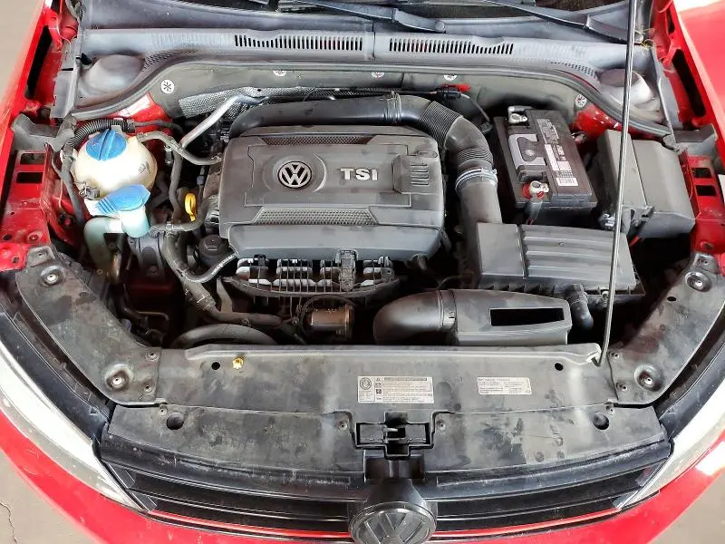 2016 VOLKSWAGEN JETTA SPORT  