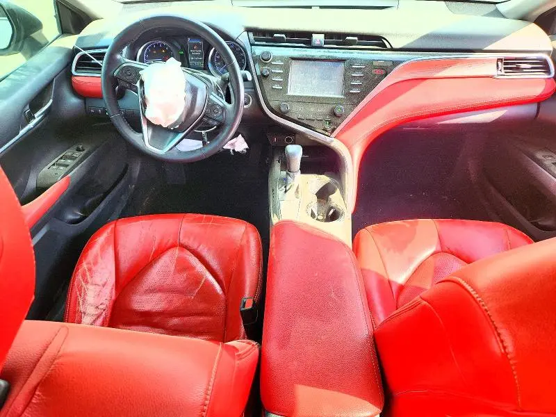 2018 TOYOTA CAMRY SE  