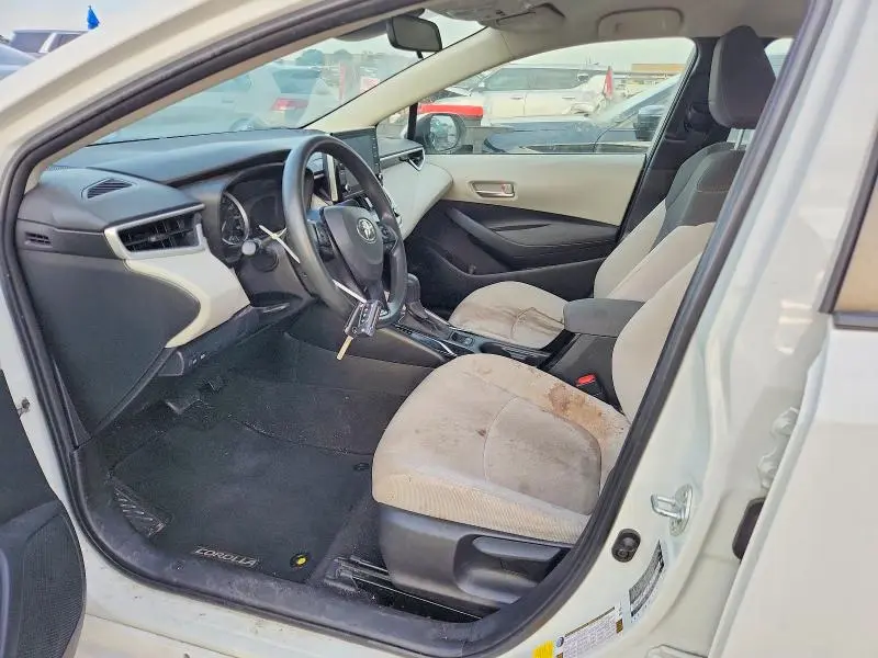 2021 TOYOTA COROLLA LE  
