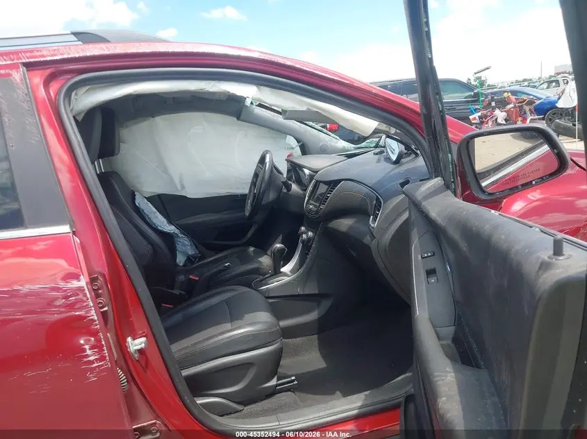 2019 CHEVROLET TRAX LT
