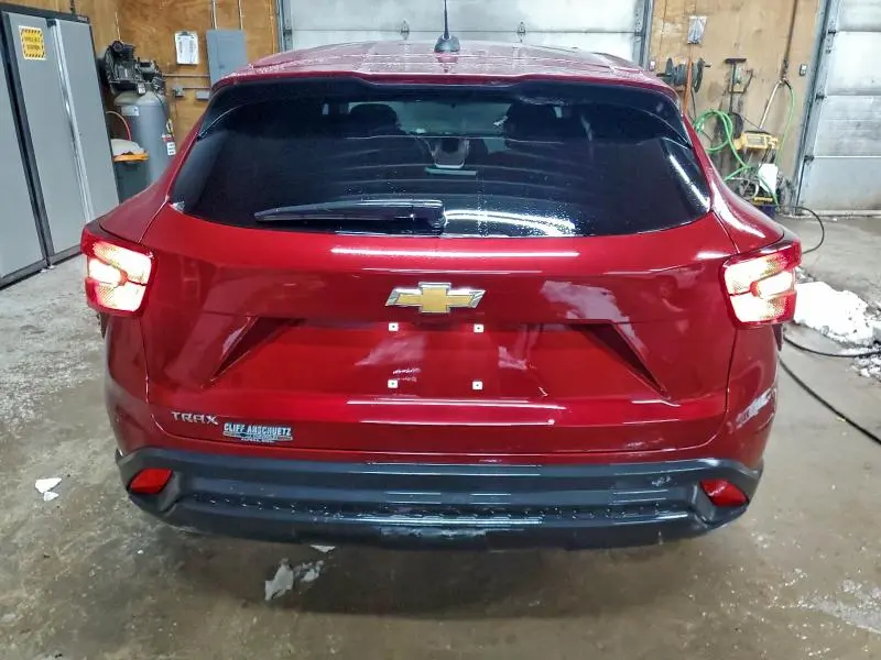 2024 CHEVROLET TRAX LS  