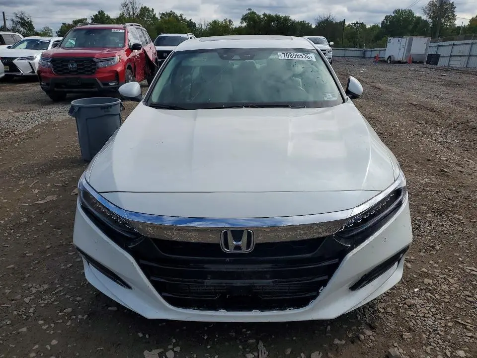 2018 HONDA ACCORD TOURING  