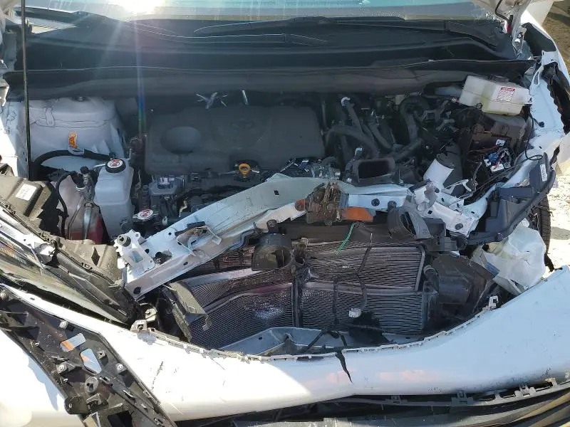 2026 TOYOTA SIENNA XLE 8-PASSENGER  