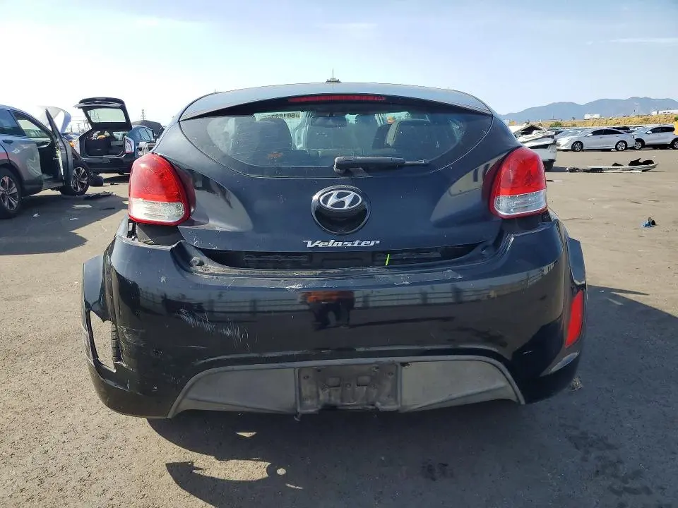 2013 HYUNDAI VELOSTER BASE  