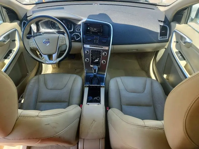 2015 VOLVO XC60 T6 PREMIER  