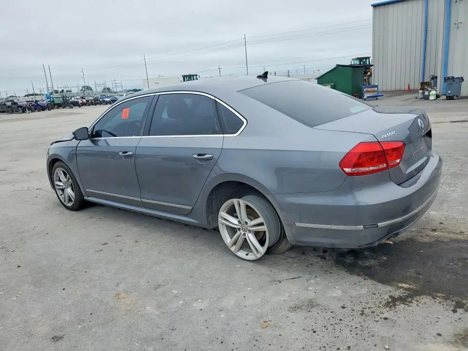 2013 VOLKSWAGEN PASSAT SEL  