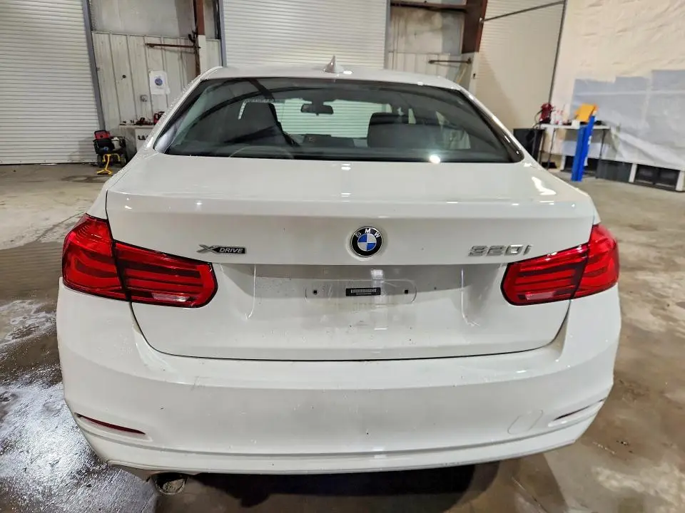 2016 BMW 320 XI  