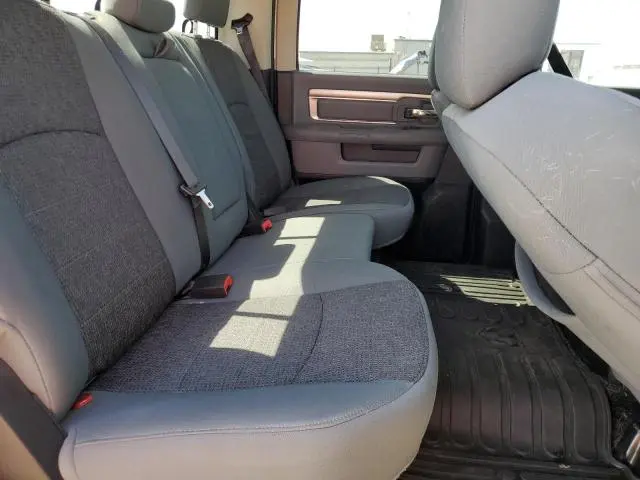 2015 RAM 1500 SLT  