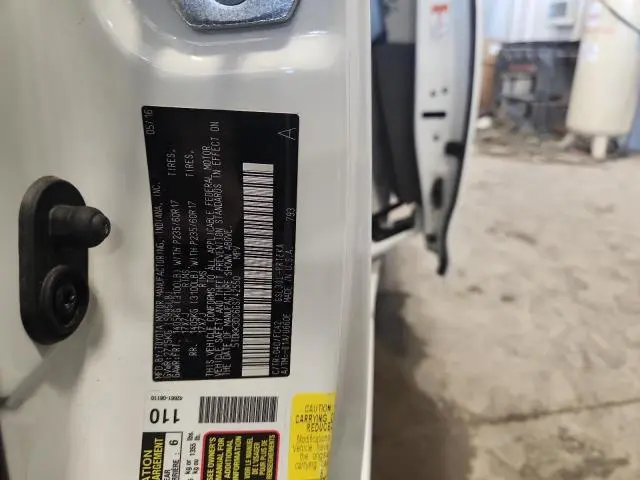 2016 TOYOTA SIENNA LE  